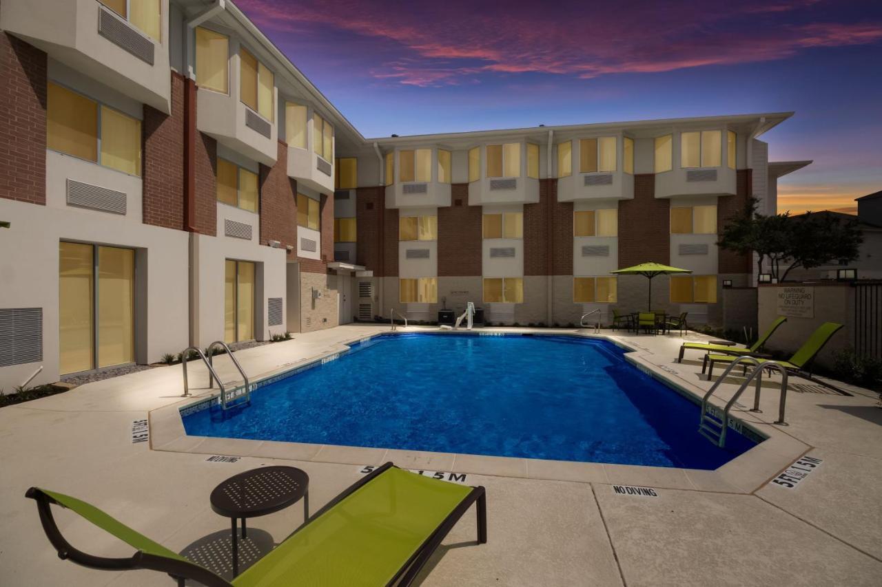 Springhill Suites By Marriott Dallas Nw Highway At Stemmons / I-35East Buitenkant foto