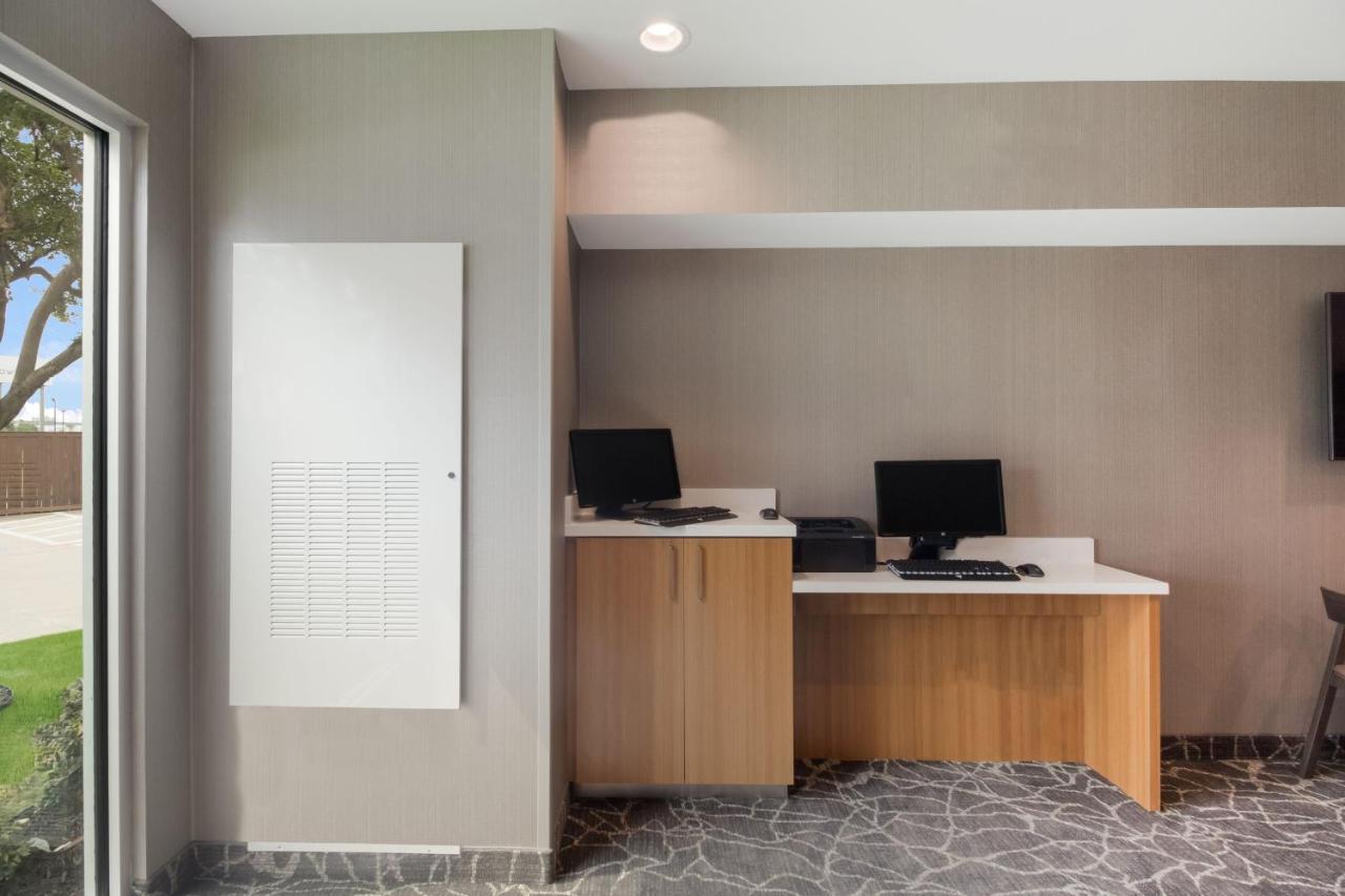 Springhill Suites By Marriott Dallas Nw Highway At Stemmons / I-35East Buitenkant foto