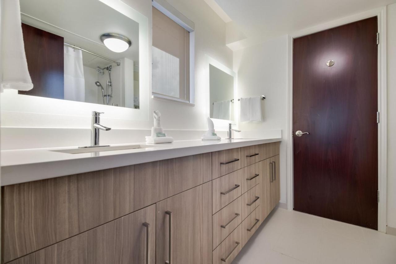 Springhill Suites By Marriott Dallas Nw Highway At Stemmons / I-35East Buitenkant foto